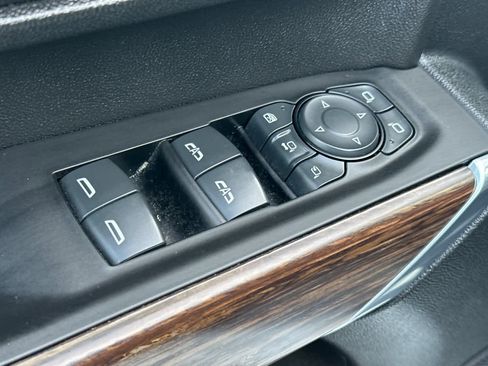 Used 2020 Chevrolet Silverado 2500 High Country image 13