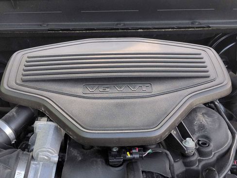 Used 2021 GMC Acadia Denali w/ Denali Ultimate Package AWD/4WD image 15