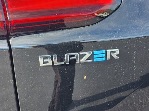 New 2026 Chevrolet Blazer EV LT w/ Super Cruise Package image 10