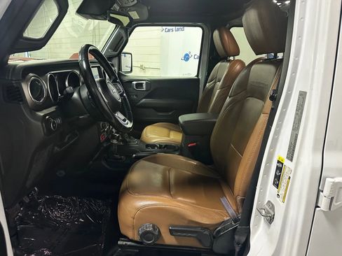 Used 2021 Jeep Wrangler Unlimited Rubicon AWD/4WD image 8