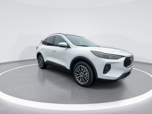 New 2025 Ford Escape Base w/ PHEV Premium Package image 2