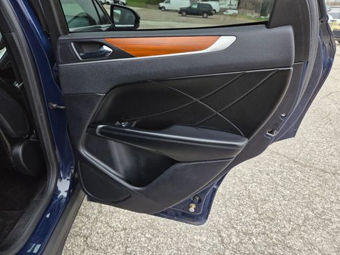 Used 2019 Lincoln MKC Reserve w/ MKC Climate Package image 23