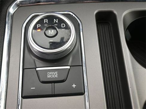 Used 2021 Ford Expedition XLT image 9