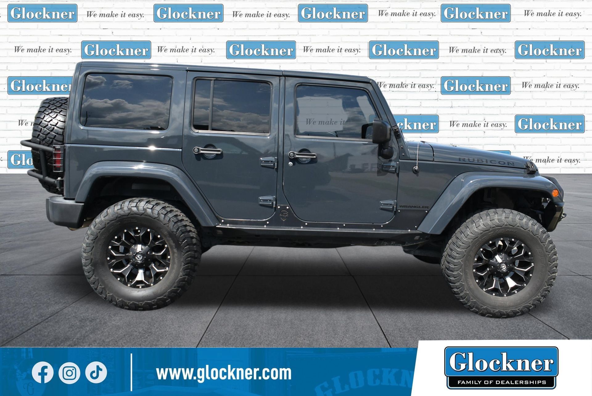 Used 2016 Jeep Wrangler Unlimited Rubicon w/ Connectivity Group AWD/4WD image 14