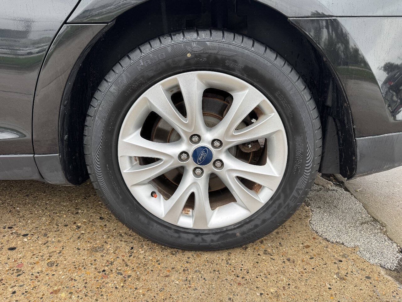 Used 2012 Ford Taurus SEL AWD/4WD image 9