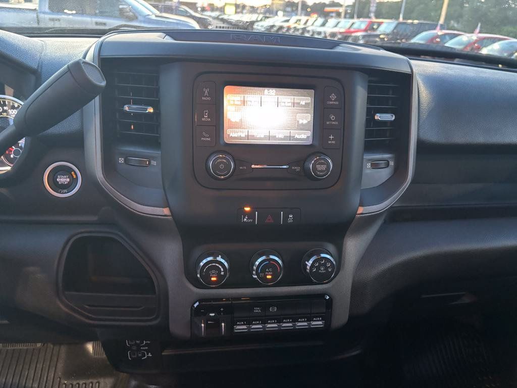 New 2024 RAM 5500 Tradesman w/ Safety Group AWD/4WD image 15
