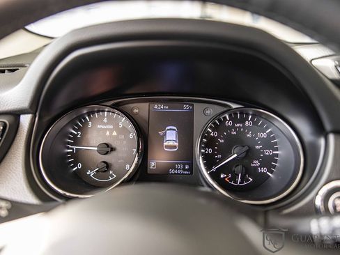 Used 2021 Nissan Rogue Sport SV image 24