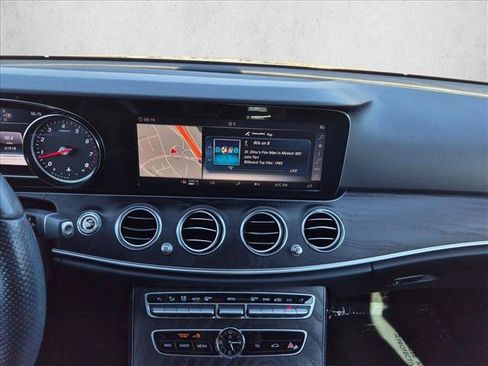 Used 2018 Mercedes-Benz E 300 image 13