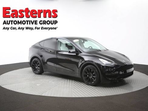 Used 2021 Tesla Model Y Long Range AWD/4WD image 43