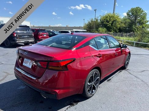 Used 2023 Nissan Altima 2.5 SR FWD image 5