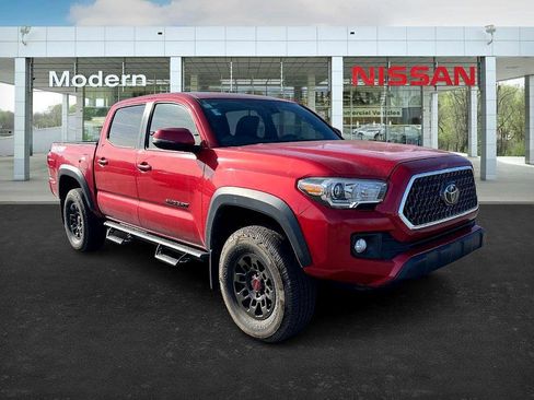 Used 2019 Toyota Tacoma TRD Off-Road image 7