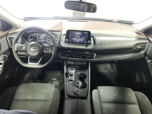 Used 2023 Nissan Rogue S image 15