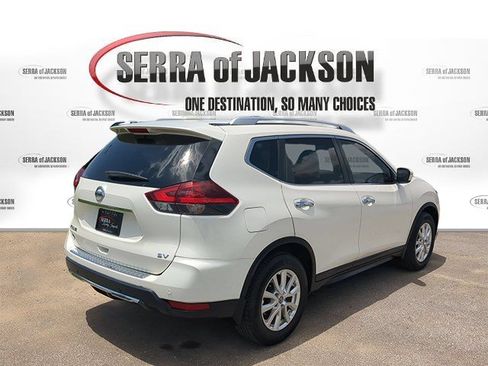 Used 2020 Nissan Rogue SV FWD image 8