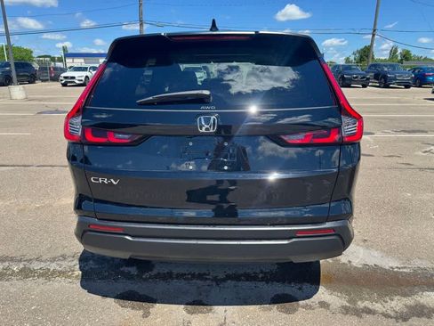 Used 2024 Honda CR-V EX image 6