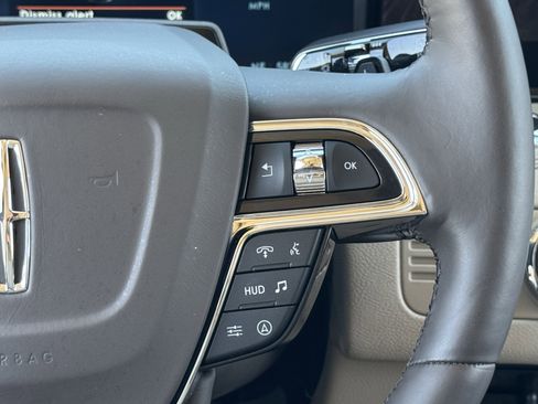 Certified 2023 Lincoln Navigator Reserve image 22