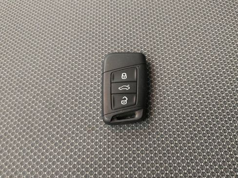 Used 2024 Volkswagen Taos S image 32