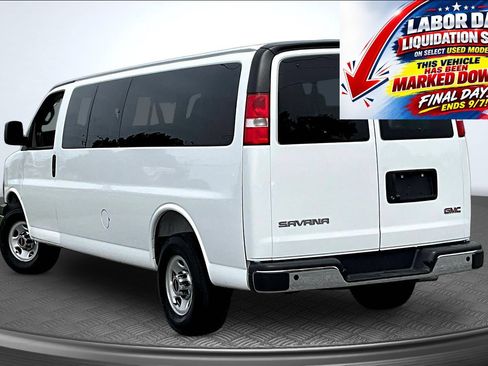 Used 2025 GMC Savana 3500 LT w/ LT Preferred Equipment Group RWD image 4