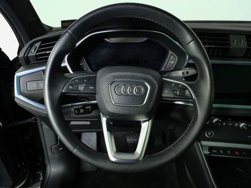 Used 2021 Audi Q3 2.0T Premium Plus w/ Premium Plus Package AWD/4WD image 10