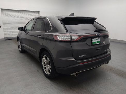 Used 2018 Ford Edge Titanium w/ Technology Package FWD image 5