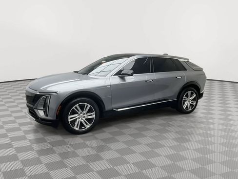 Certified 2024 Cadillac Lyriq Tech w/ LPO, Floor Liner Package AWD/4WD image 39