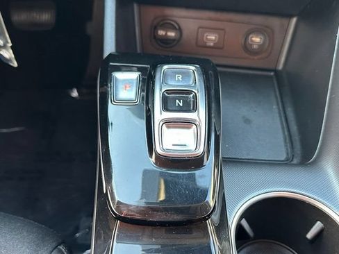Used 2022 Hyundai Sonata SE FWD image 34