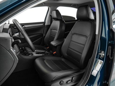 Used 2021 Volkswagen Passat 2.0T SE image 28