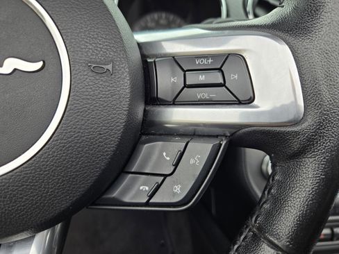 Used 2016 Ford Mustang V6 w/ Equipment Group 051A image 14