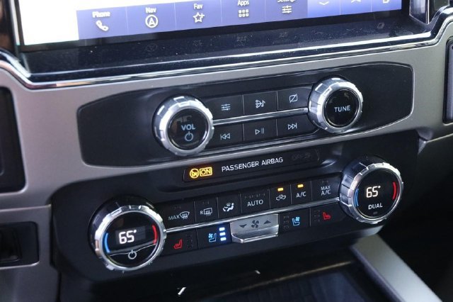 Used 2022 Ford F350 Lariat w/ Black Appearance Package AWD/4WD image 20