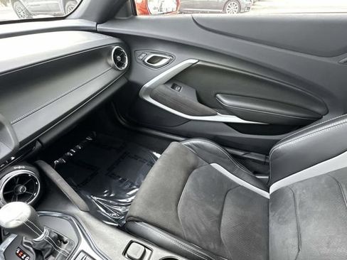 Used 2023 Chevrolet Camaro SS w/ Design Package 3 image 35