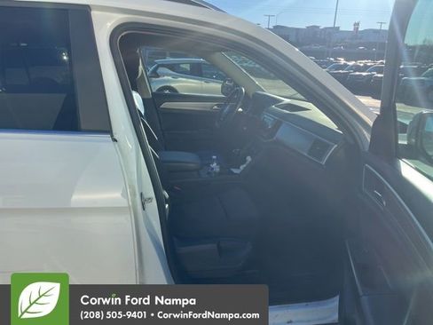 Used 2018 Volkswagen Atlas S image 2
