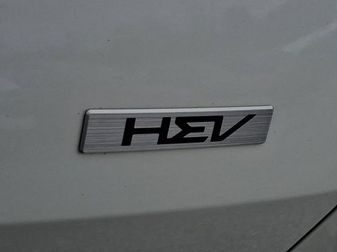 Used 2024 Kia Sportage EX image 30