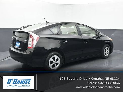Used 2013 Toyota Prius Three w/ Solar Roof Pkg FWD image 6