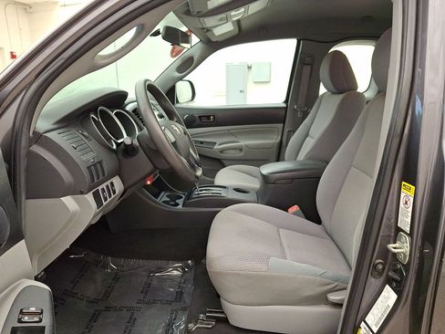 Used 2012 Toyota Tacoma 4x4 Access Cab image 11