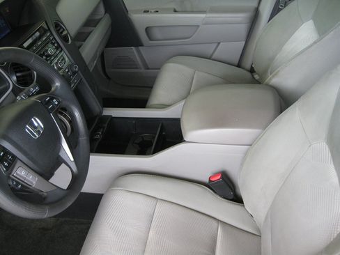 Used 2014 Honda Pilot LX image 22