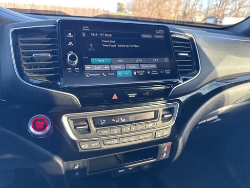 Used 2024 Honda Ridgeline Black Edition image 21