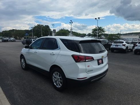 Used 2023 Chevrolet Equinox LT AWD/4WD image 4