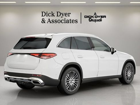 Used 2026 Mercedes-Benz GLC 300 image 10