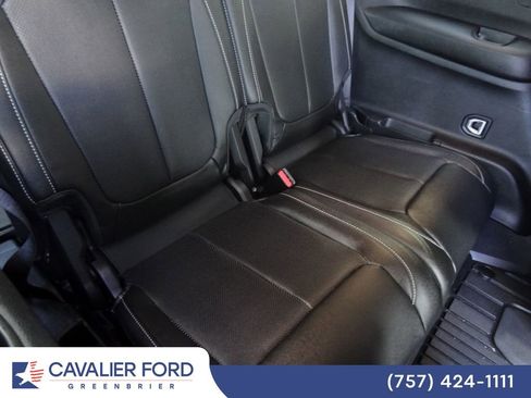 Used 2023 Jeep Grand Cherokee L Limited w/ Luxury Tech Group II AWD/4WD image 13