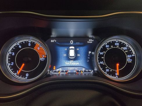 Used 2019 Jeep Cherokee Limited image 23