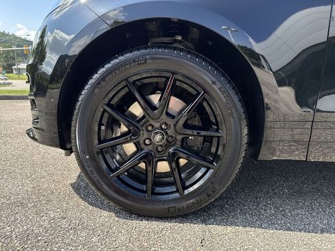 New 2026 Land Rover Range Rover Velar Dynamic SE image 8