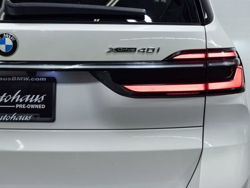 Used 2025 BMW X7 xDrive40i AWD/4WD image 8