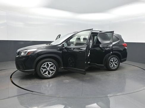 Used 2020 Subaru Forester Premium AWD/4WD image 38