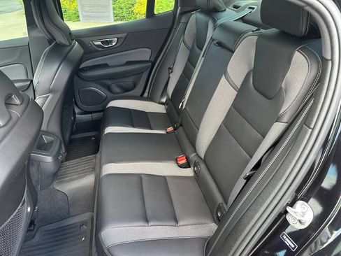 Certified 2024 Volvo S60 B5 Plus AWD/4WD image 41
