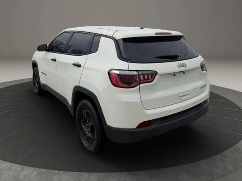 Used 2018 Jeep Compass Sport FWD image 5