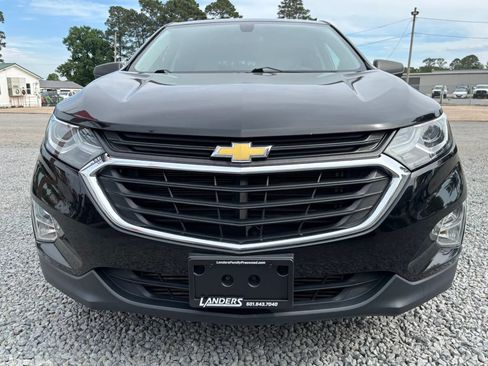 Used 2019 Chevrolet Equinox LS w/ LS Convenience Package AWD/4WD image 4