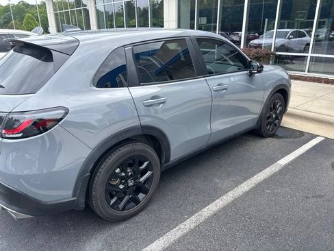 Used 2025 Honda HR-V Sport image 6