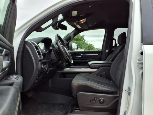 Used 2019 RAM 1500 Big Horn AWD/4WD image 14