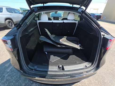 Used 2023 Tesla Model Y Performance AWD/4WD image 22
