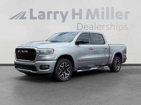 Used 2025 RAM 1500 Laramie w/ Sport Appearance Package AWD/4WD image 2