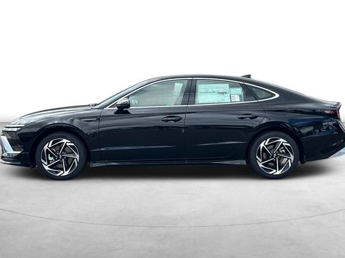 New 2026 Hyundai Sonata SEL FWD image 3